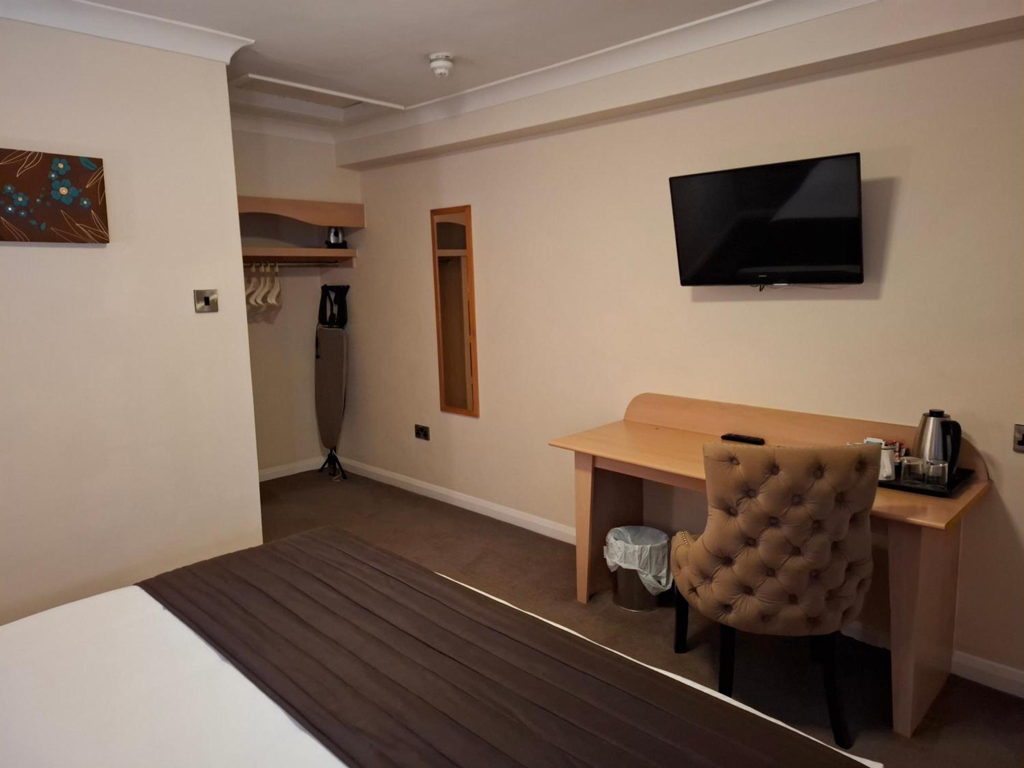 Borough Arms Hotel Newcastle-under-Lyme Eksteriør bilde
