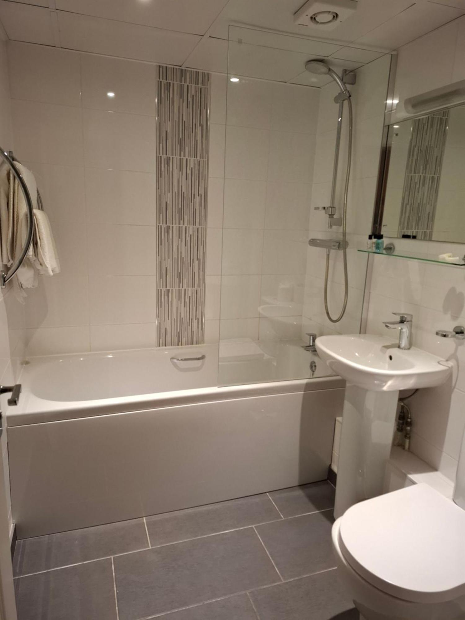 Borough Arms Hotel Newcastle-under-Lyme Eksteriør bilde
