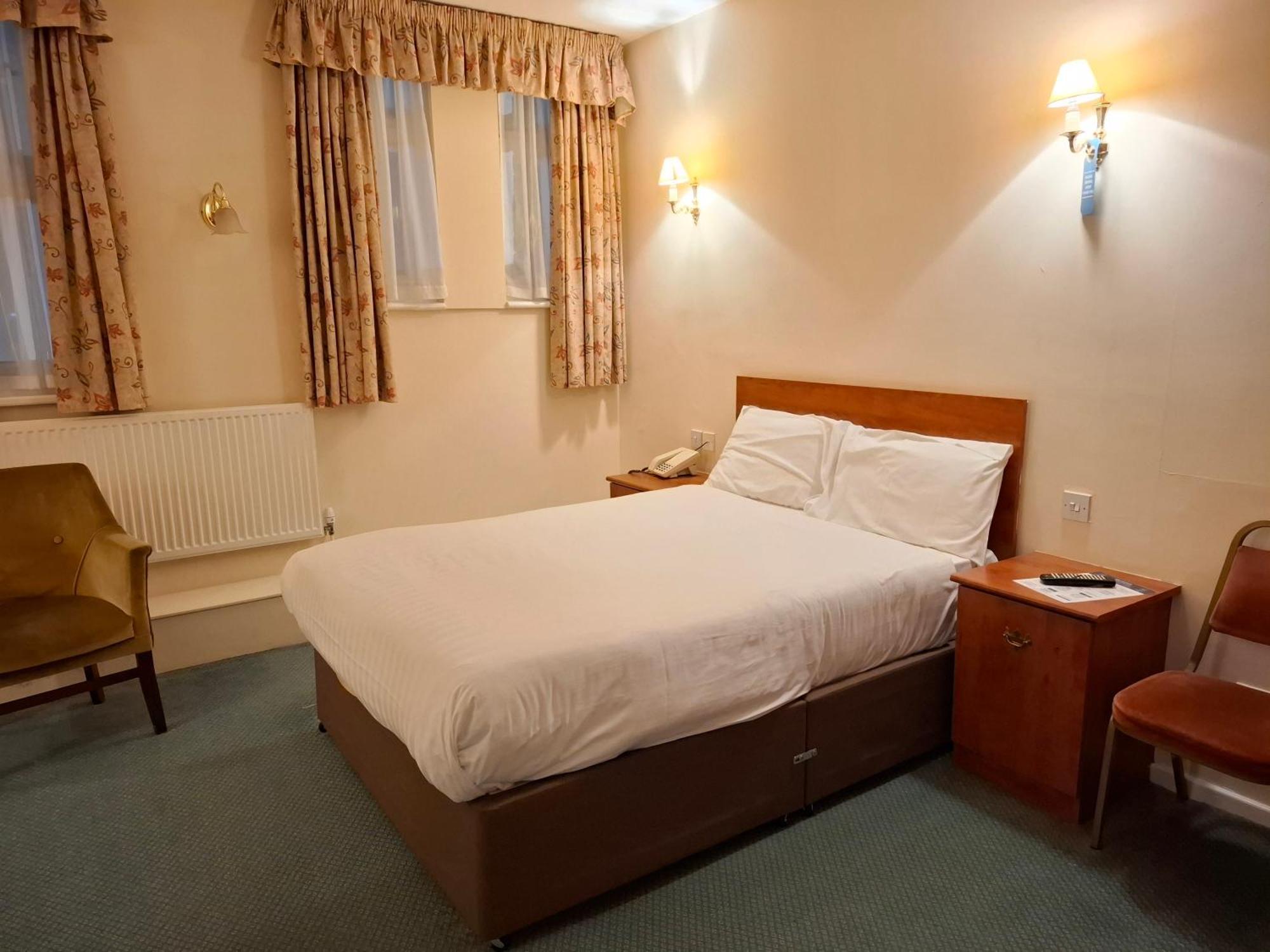 Borough Arms Hotel Newcastle-under-Lyme Eksteriør bilde