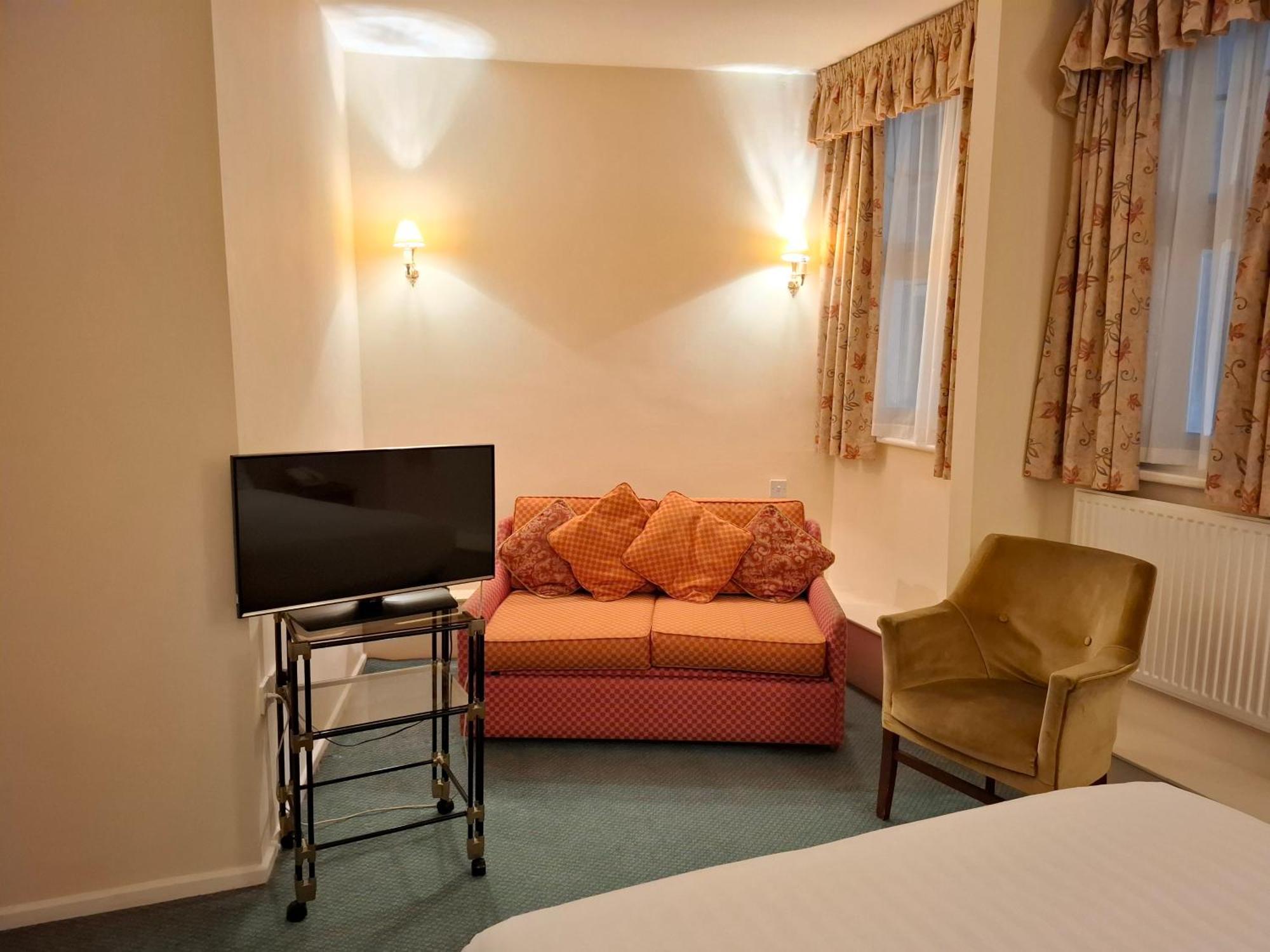 Borough Arms Hotel Newcastle-under-Lyme Eksteriør bilde