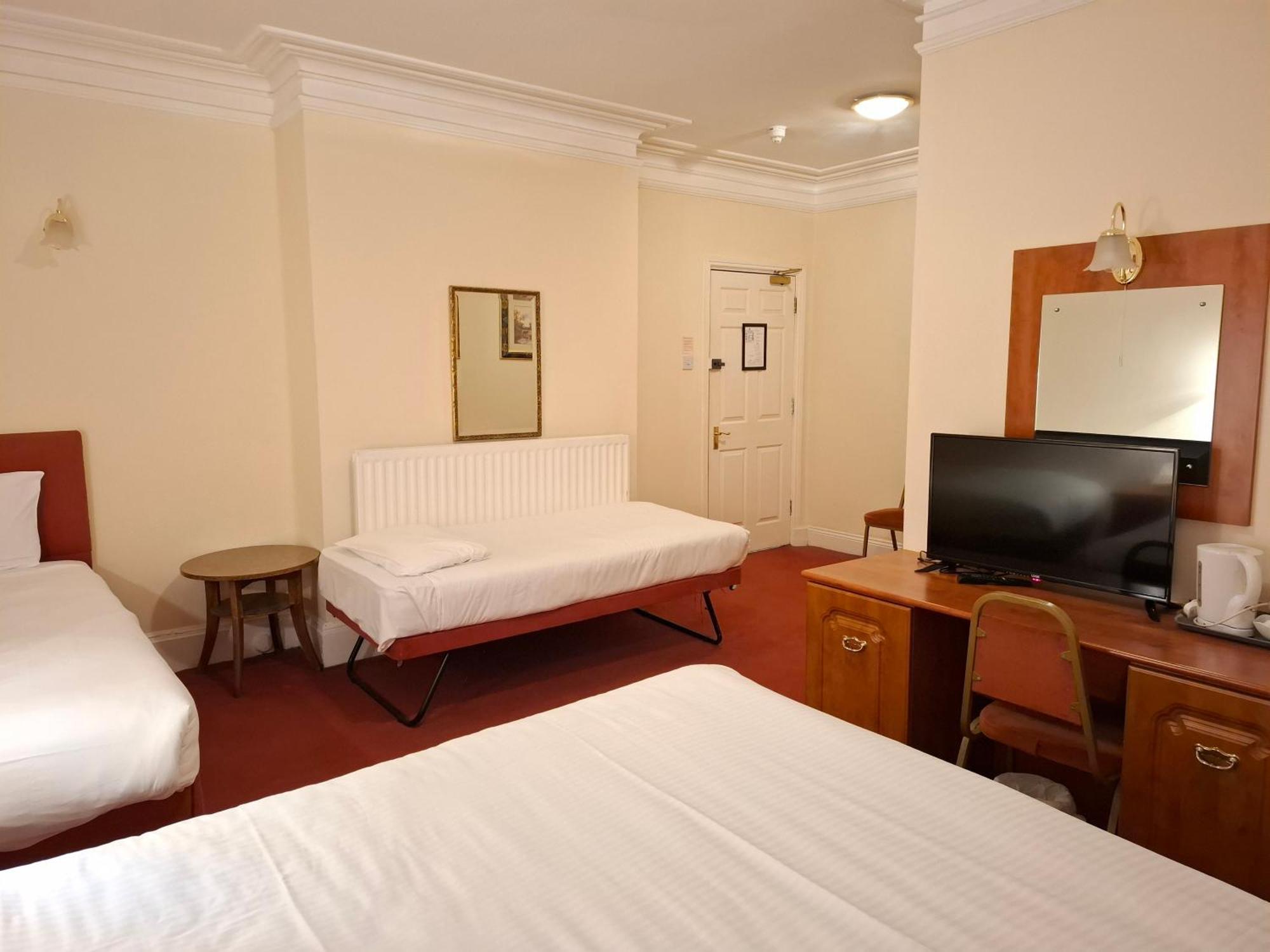 Borough Arms Hotel Newcastle-under-Lyme Eksteriør bilde